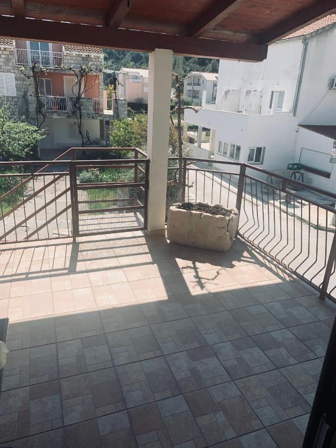 Jerkovic Apartment Zuljana Luaran gambar